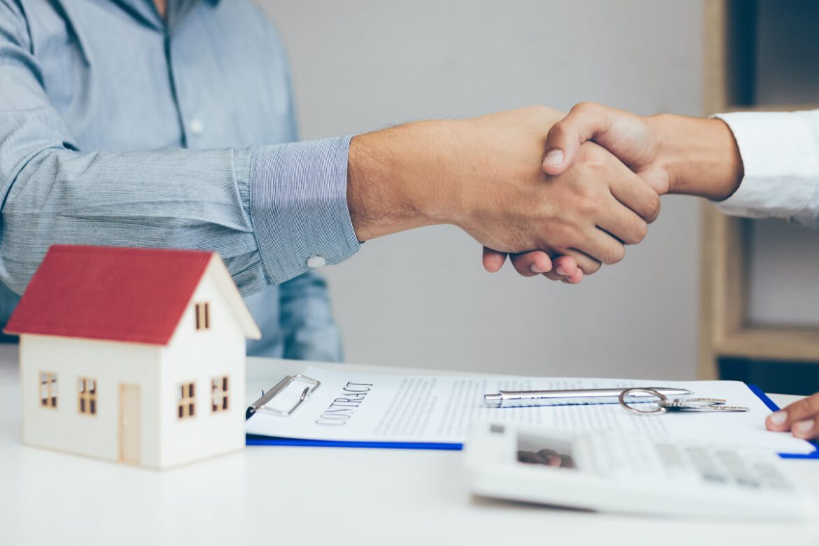 Attract customers in real estate Attract customers in real estate